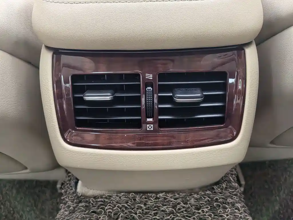 Toyota Crown — миниатюра 22