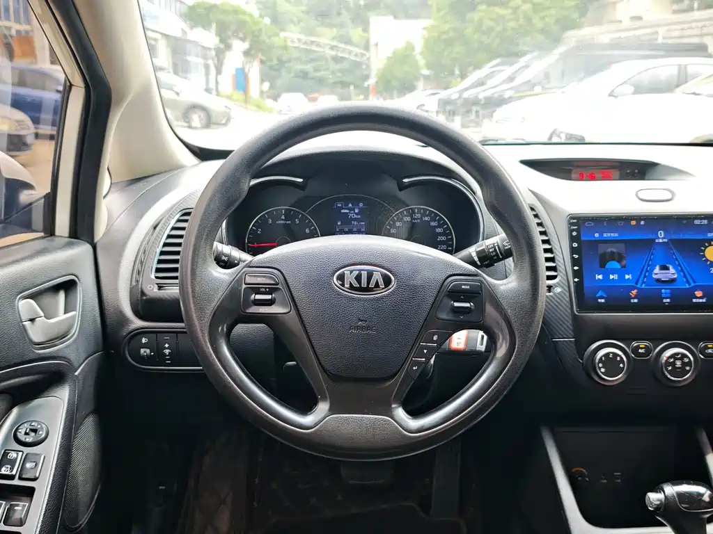 Kia K3 — миниатюра 12