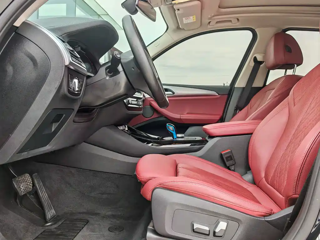 BMW iX3 — миниатюра 14