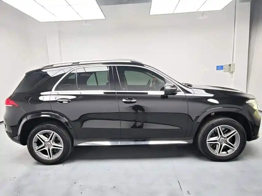 Mercedes-Benz GLE (Import) — миниатюра 3