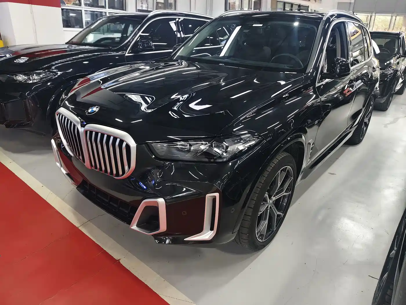宝马X5 2023款 xDrive 30Li 尊享型M运动曜夜套装 2024