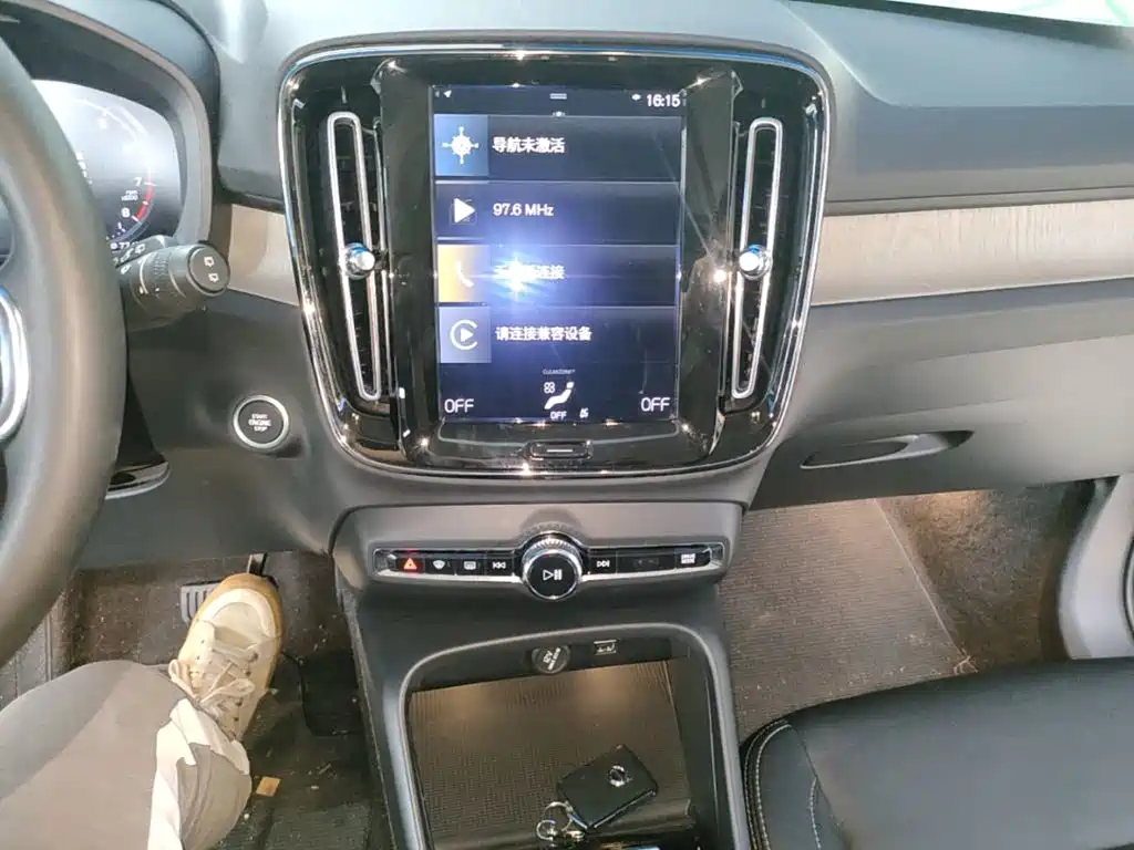 Volvo XC40 — миниатюра 13