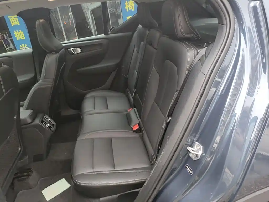 Volvo XC40 — миниатюра 17