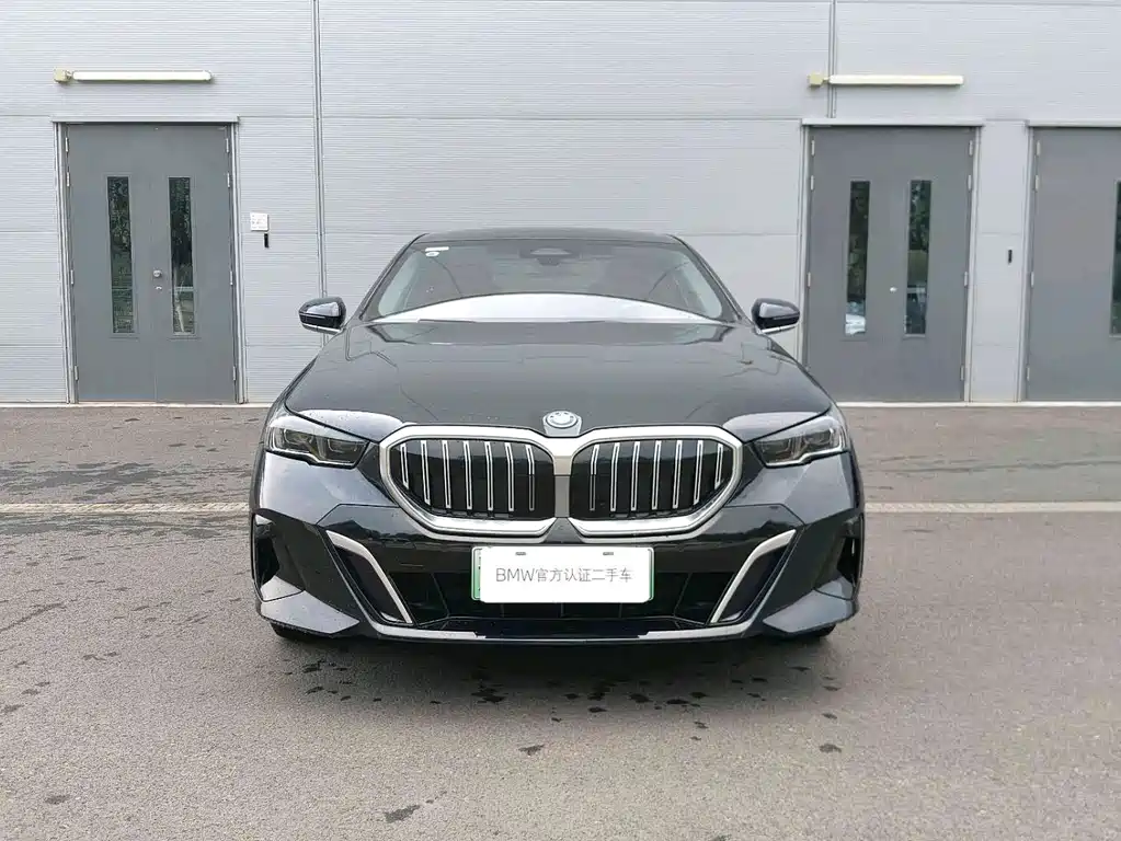 BMW i5 — миниатюра 2