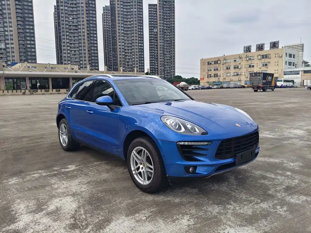 Porsche Macan — миниатюра 3