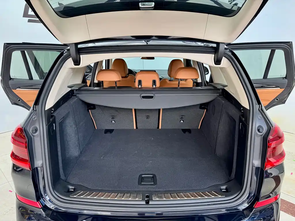 BMW X3 — миниатюра 24