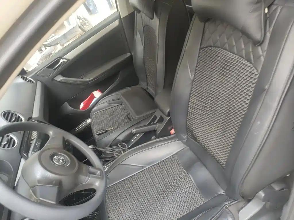 Volkswagen Jetta — миниатюра 8