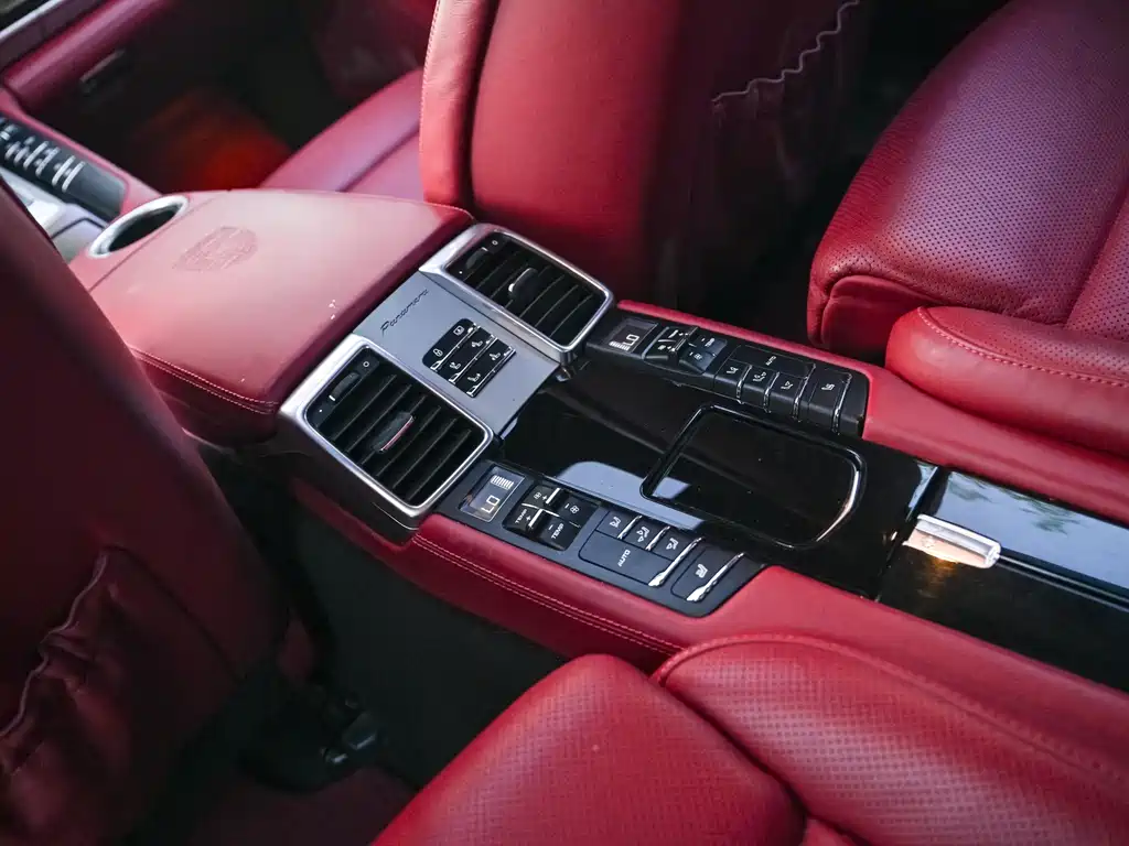 Porsche Panamera — миниатюра 10