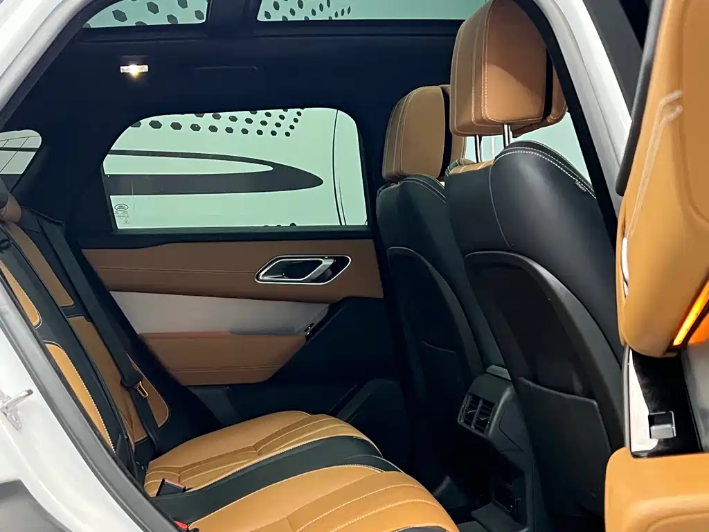 Land Rover Velar — миниатюра 10