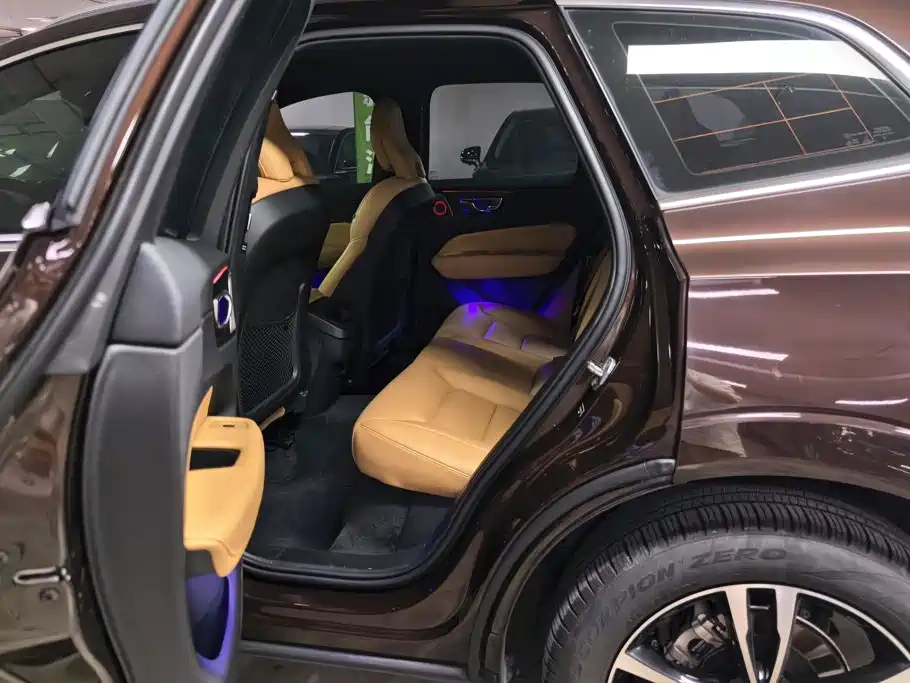 Volvo XC60 — миниатюра 11