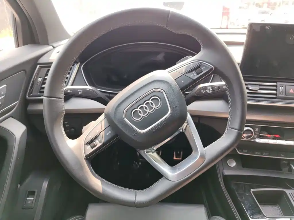 Audi Q5L — миниатюра 11