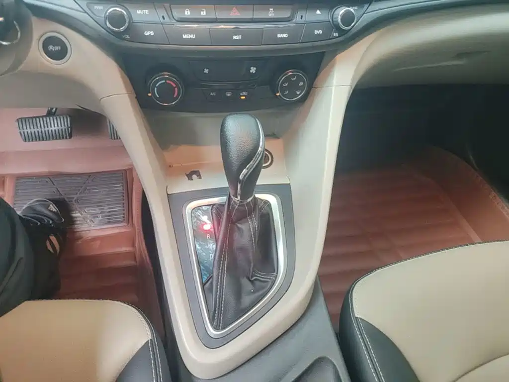 Buick Excelle — миниатюра 14