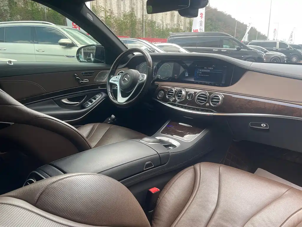 Mercedes-Benz S-Class — миниатюра 12
