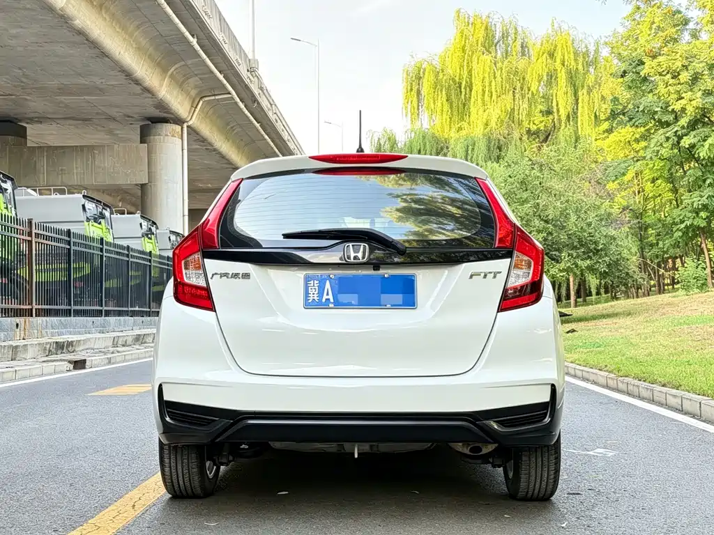 Honda Fit — миниатюра 4