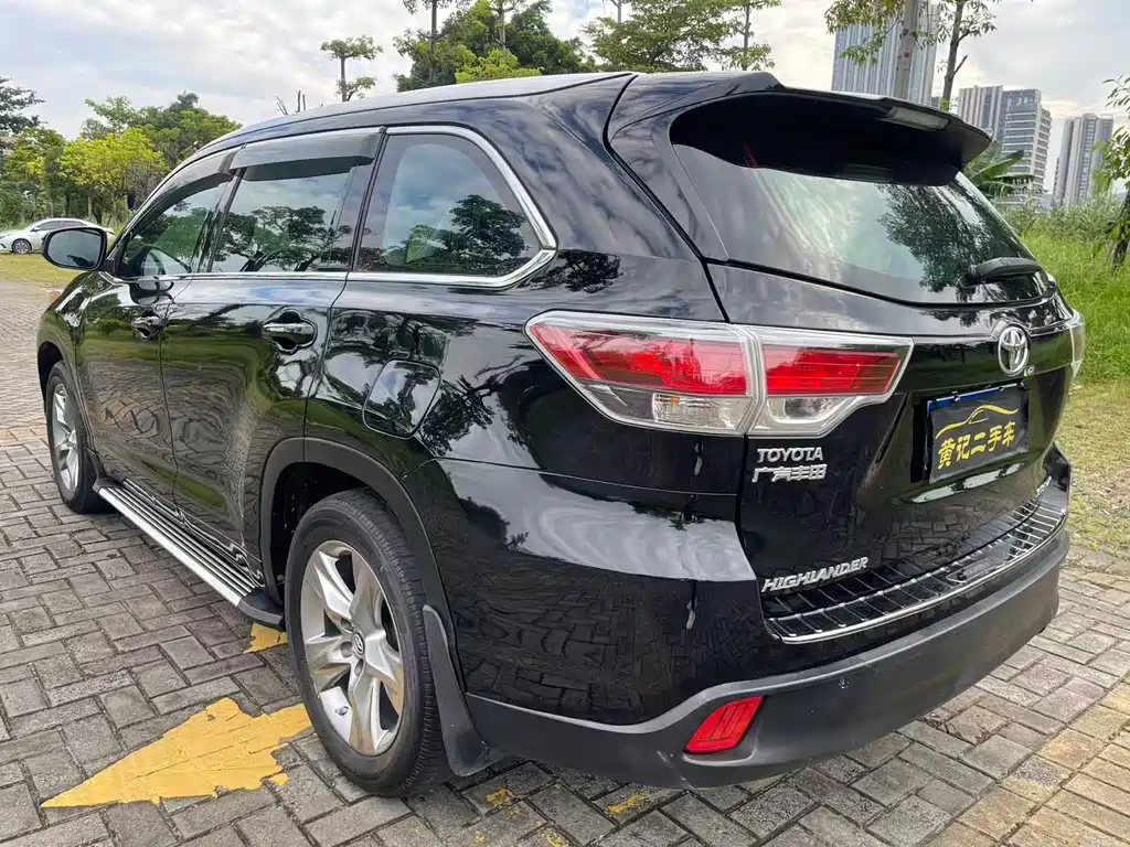 Toyota Highlander — миниатюра 12