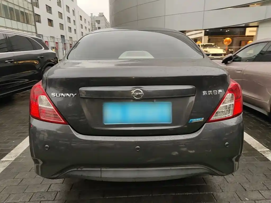 Nissan Sunny — миниатюра 6