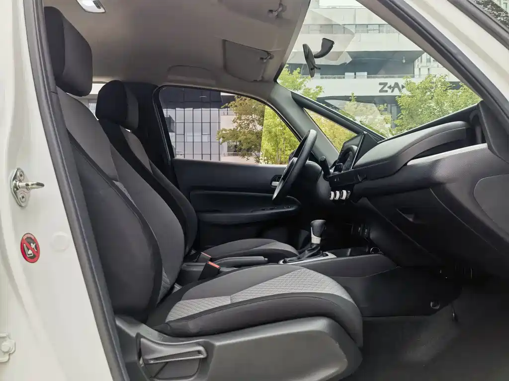 Honda Fit — миниатюра 13