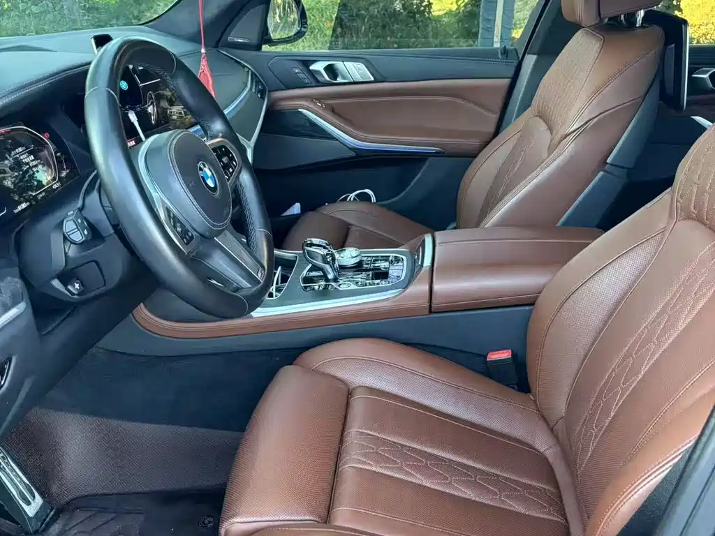 BMW X7 — миниатюра 14