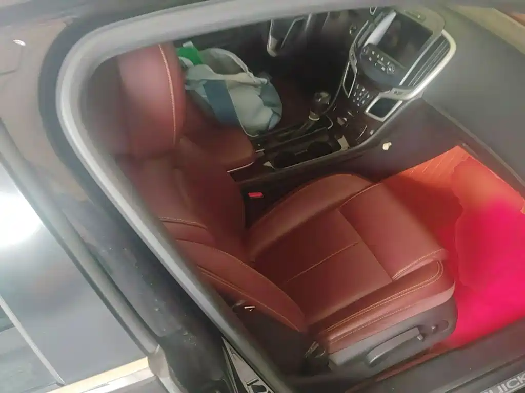 Buick LaCrosse — миниатюра 25