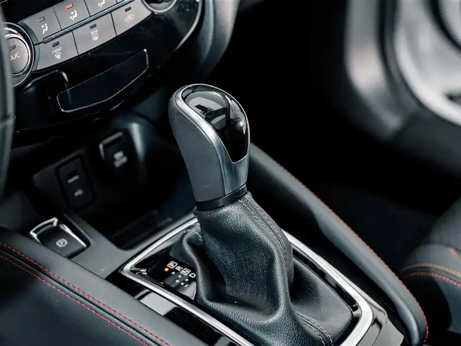 Nissan Qashqai — миниатюра 16