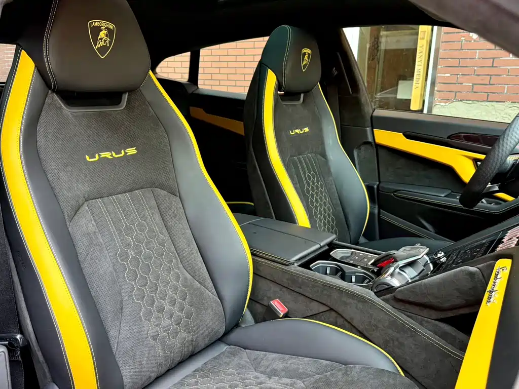 Lamborghini Urus — миниатюра 20