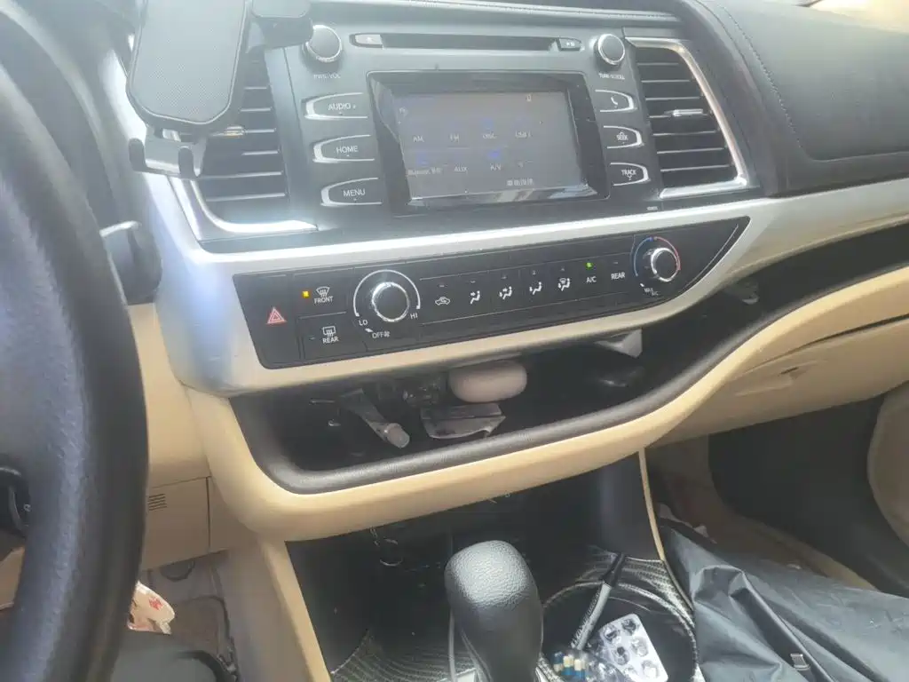 Toyota Highlander — миниатюра 9