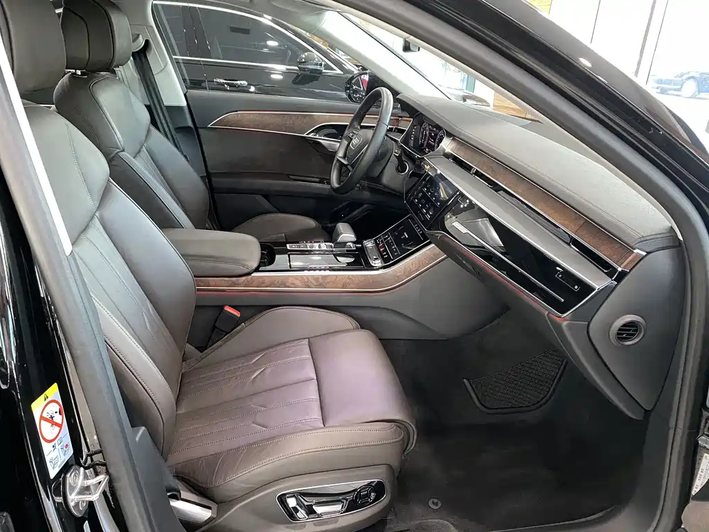Audi A8 — миниатюра 11