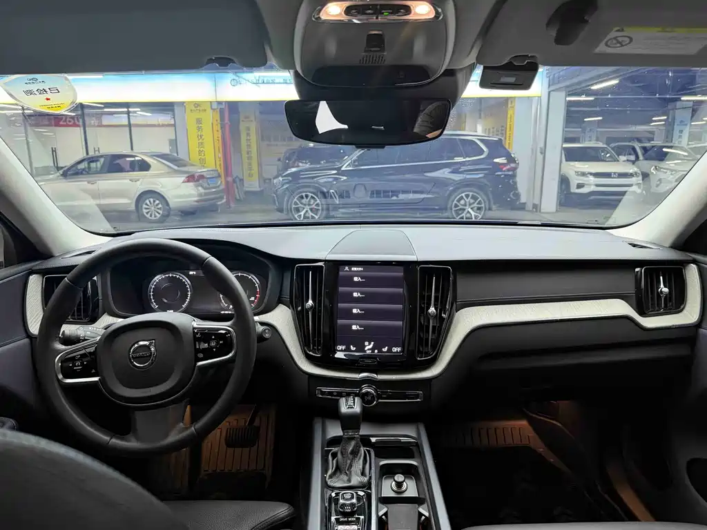 Volvo XC60 2021 T5 Luxury