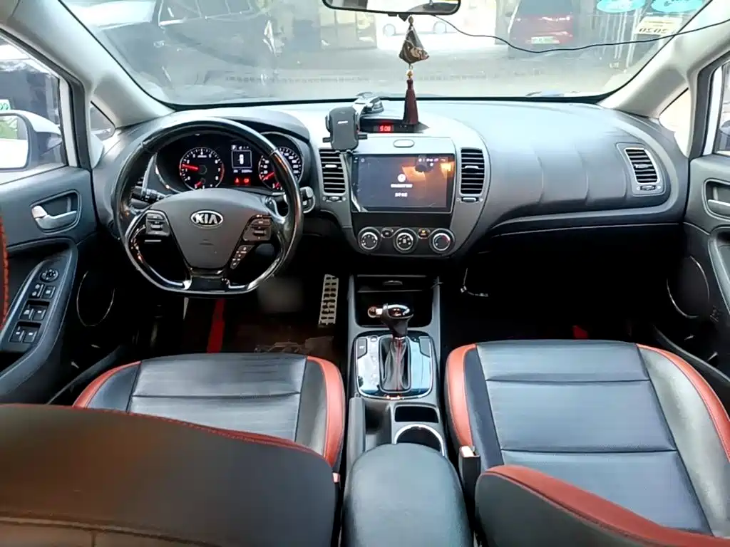 Kia K3 — миниатюра 10