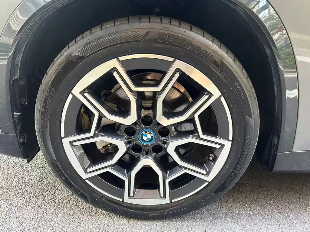 BMW iX1 — миниатюра 10