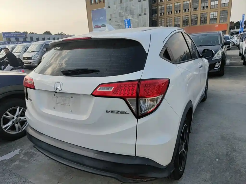 Honda Vezel — миниатюра 7
