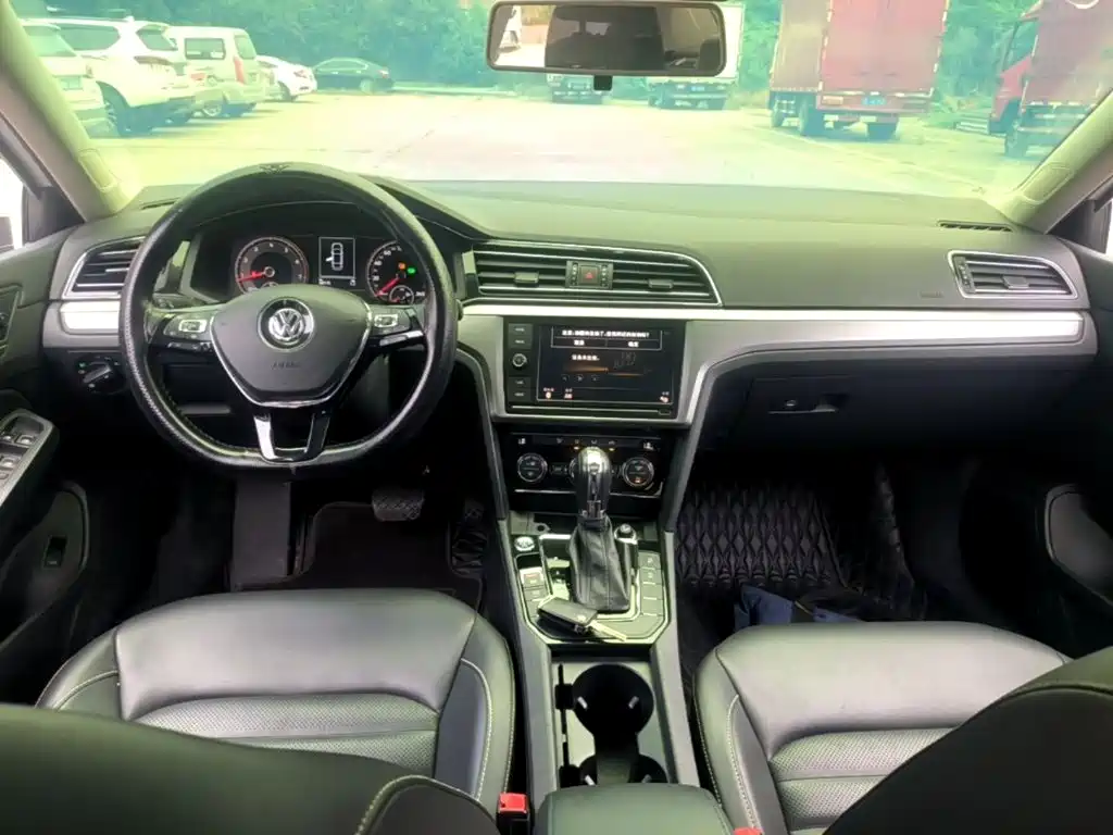 Volkswagen Lamando — миниатюра 10
