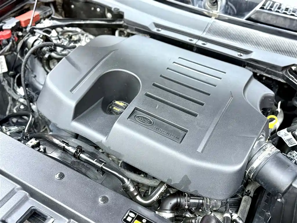 Land Rover Defender — миниатюра 16