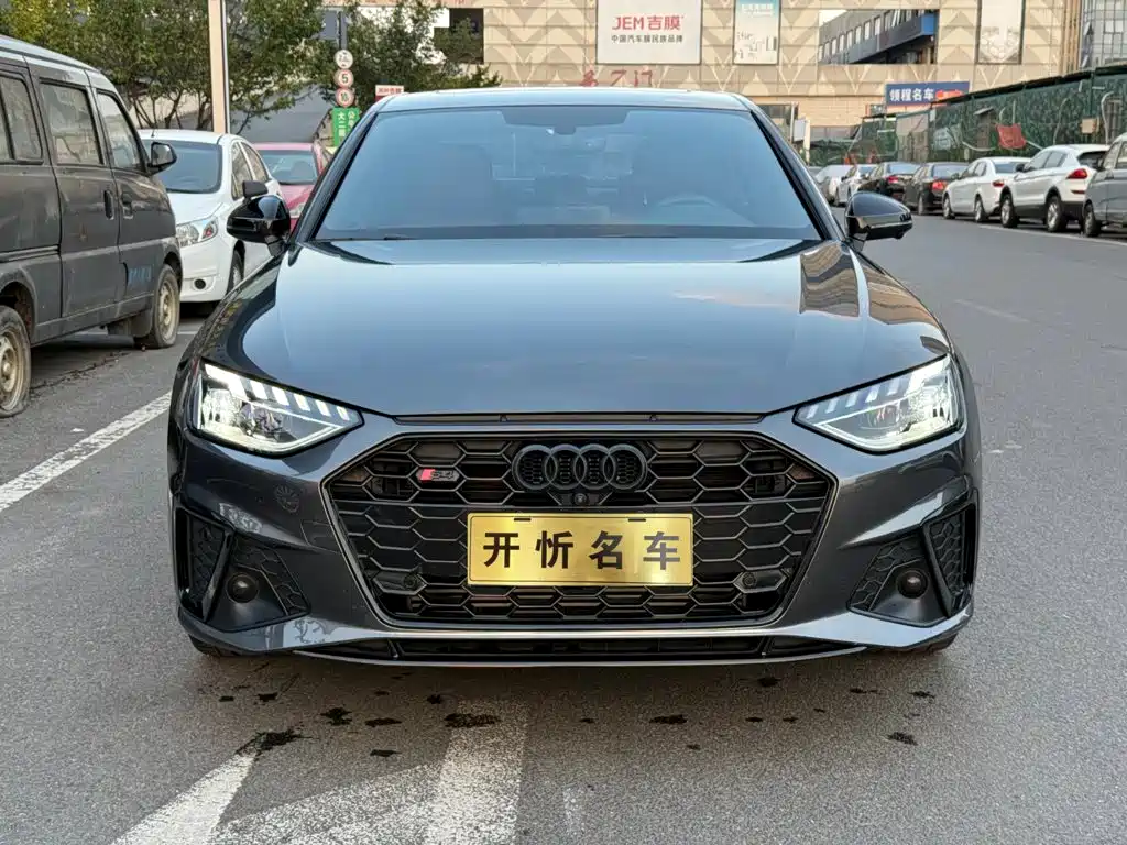 Audi A4L — миниатюра 2