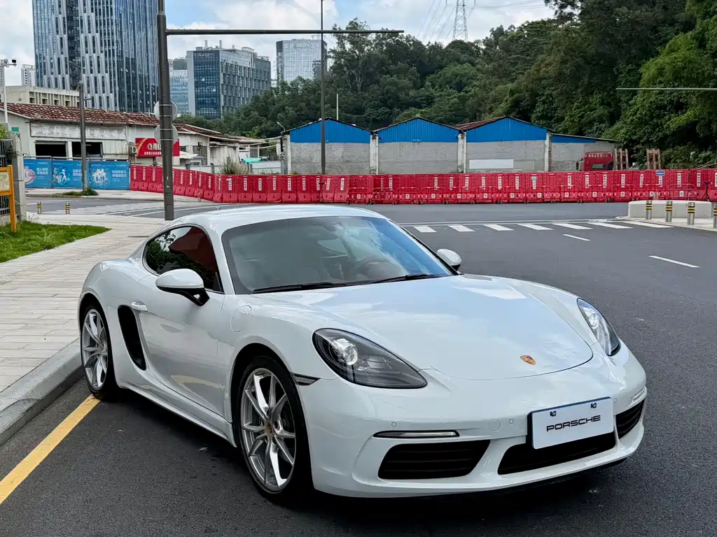Porsche 718 2020 Cayman 2.0T