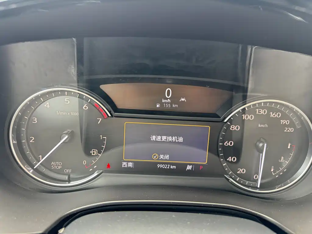 Cadillac XT6 - фото 12