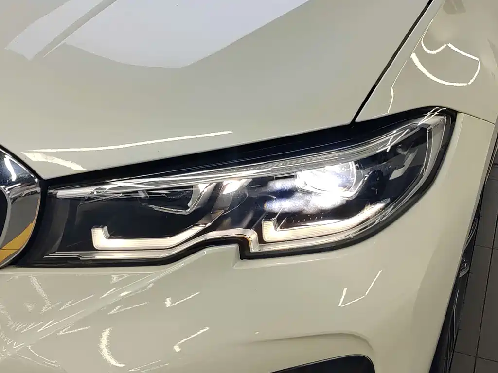 BMW 3 Series — миниатюра 18
