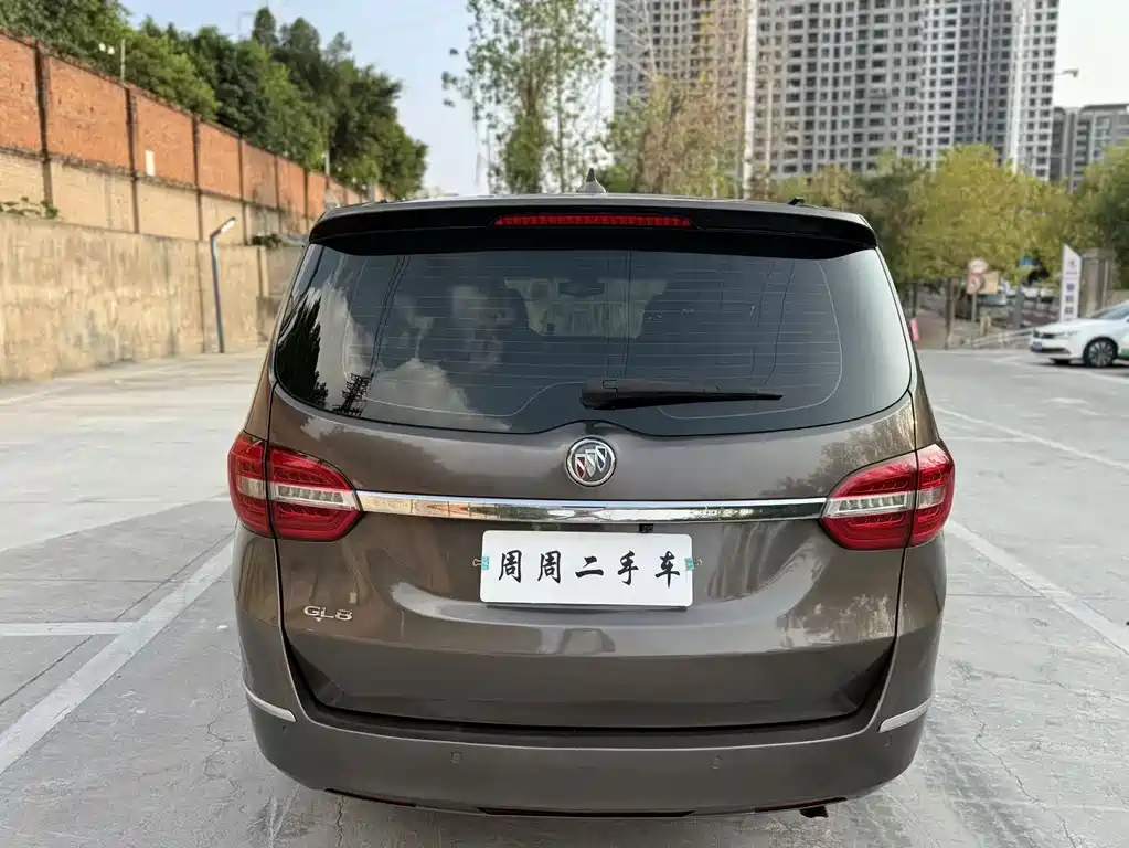 Buick GL8 — миниатюра 12