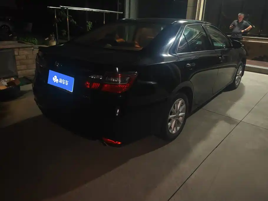 Toyota Camry — миниатюра 3