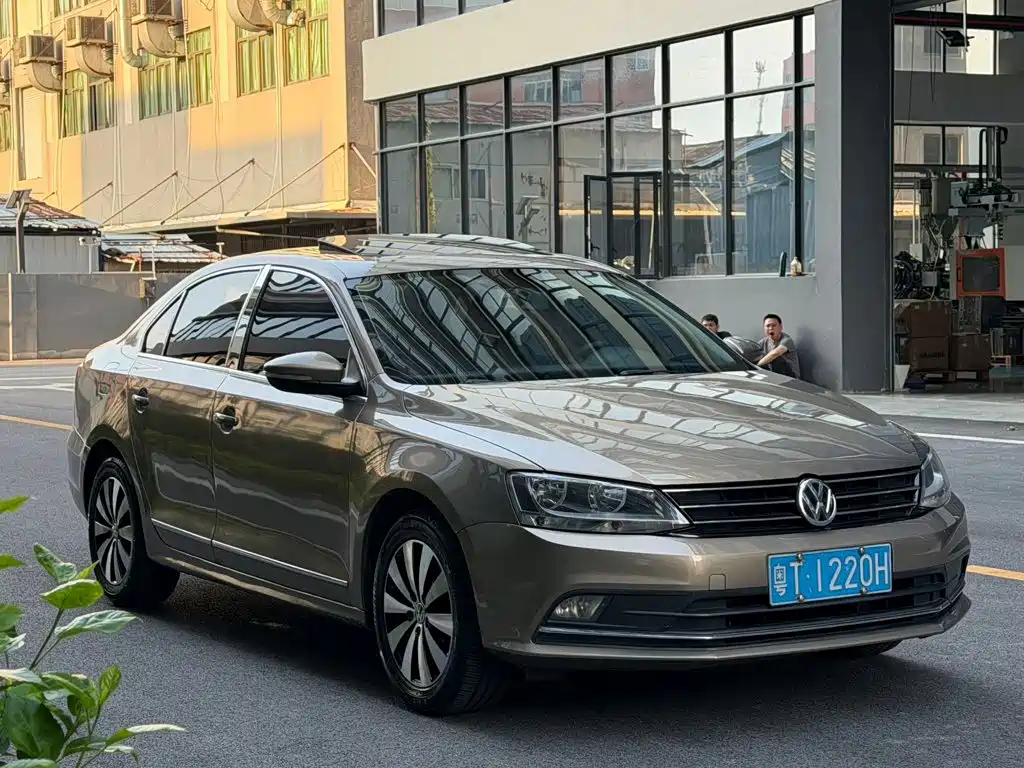Volkswagen Sagitar — миниатюра 3