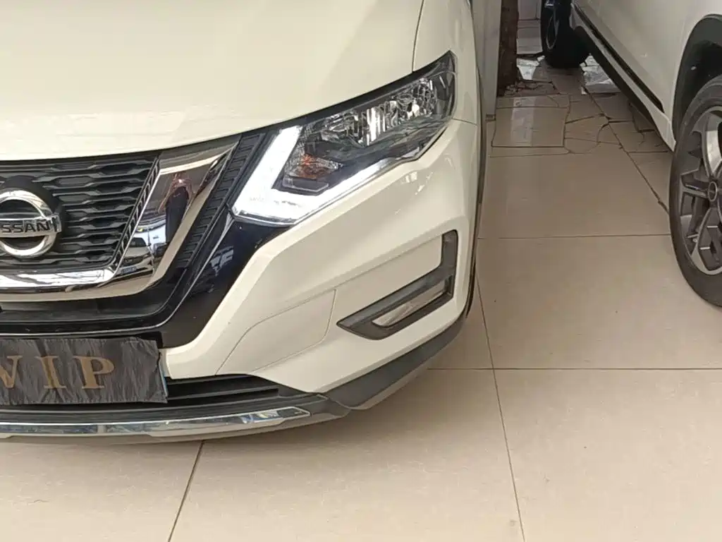 Nissan X-Trail — миниатюра 18