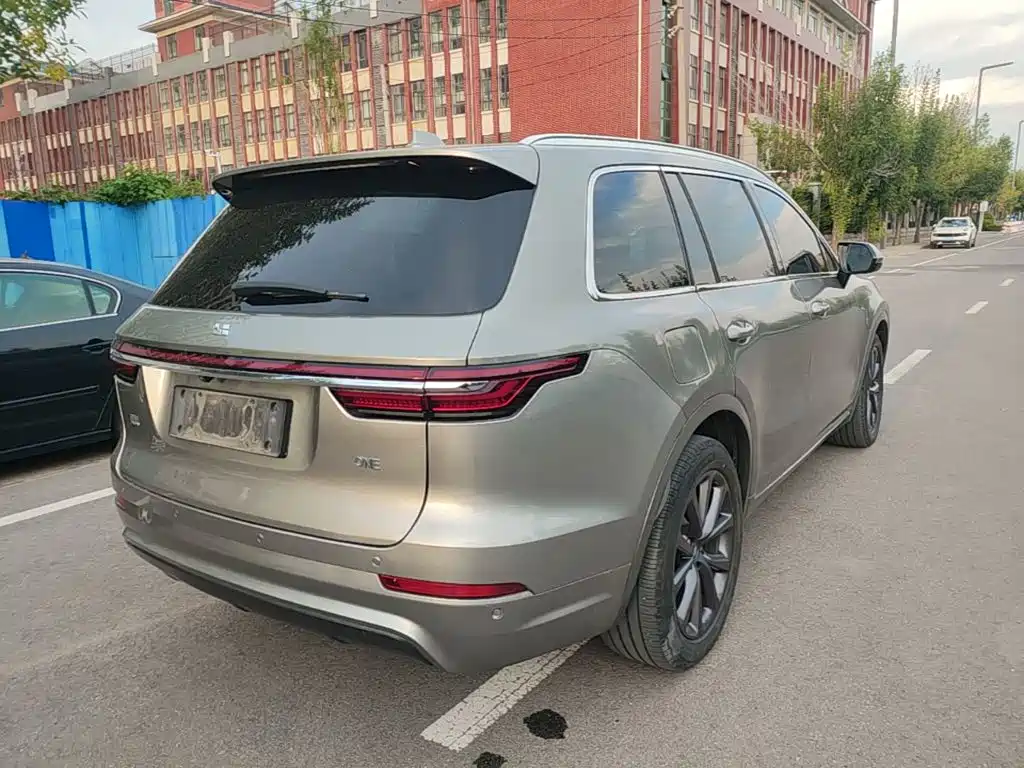 Li Auto Li ONE — миниатюра 7