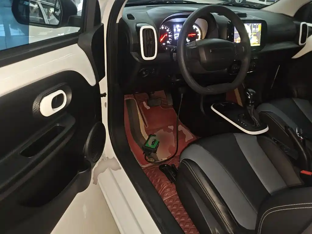 Roewe Clever — миниатюра 16
