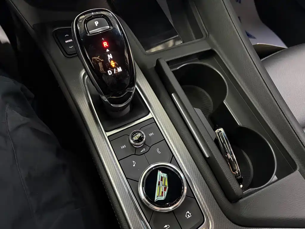 Cadillac CT5 — миниатюра 13