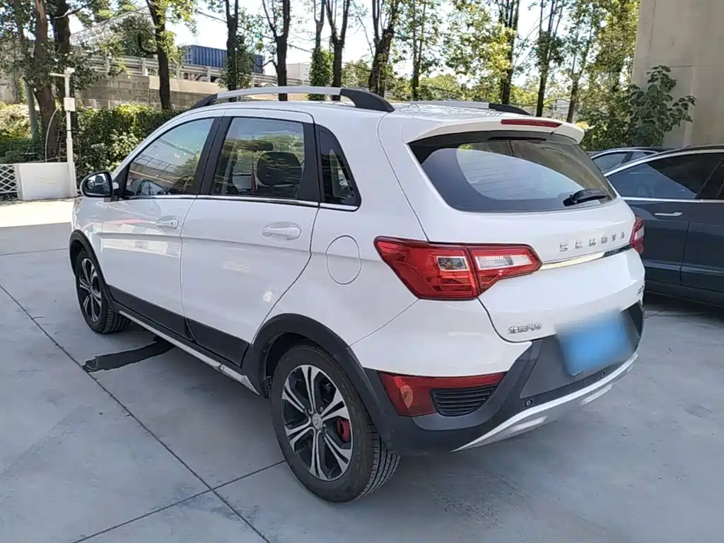 BAIC Senova X25 — миниатюра 5