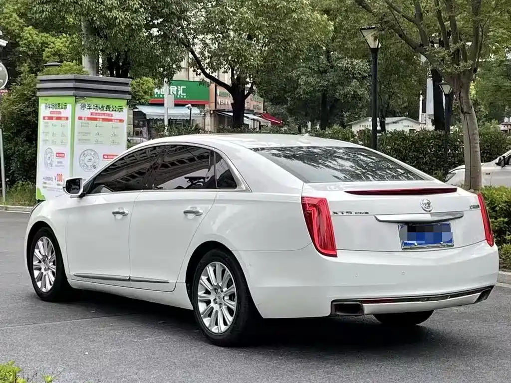 Cadillac XTS 2014 28T Comfort