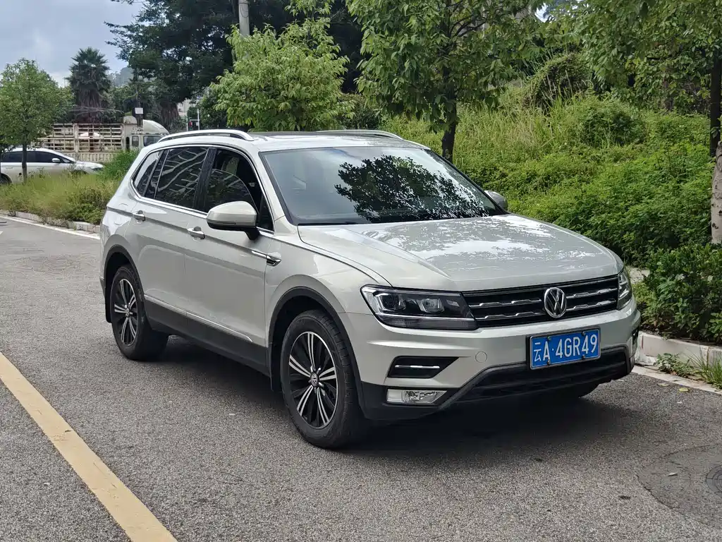 Volkswagen Tiguan L — миниатюра 3