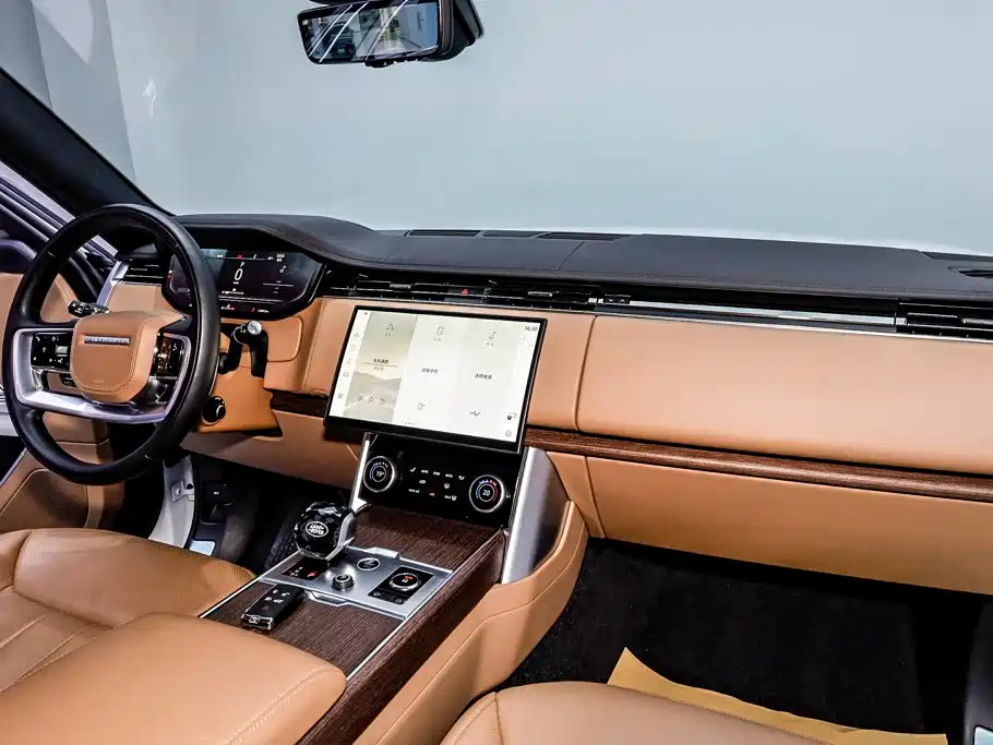 Land Rover Range Rover — миниатюра 28
