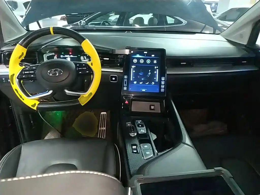Hyundai Custo — миниатюра 10