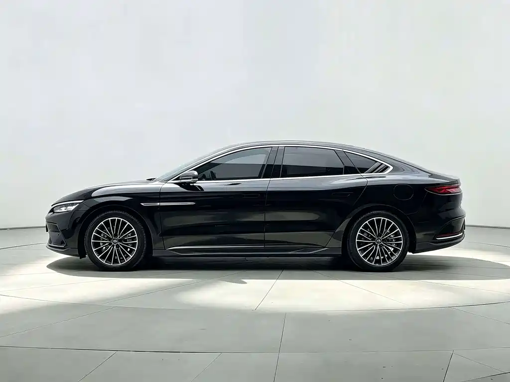 BYD Han — миниатюра 8